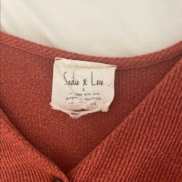 Rust Button-Down Knotted Crop Top - Picture 2 of 2